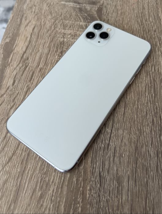 iPhone 11 PRO MAX // Neverlocked // 512 GB /