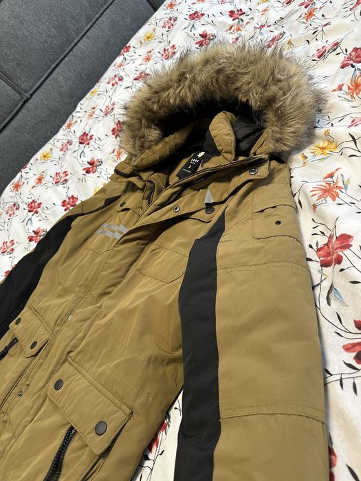 Мъжко зимно яке с качулка