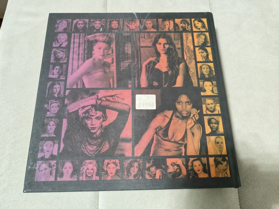 Pirelli calendar, 50 years and more. Editie limitată!