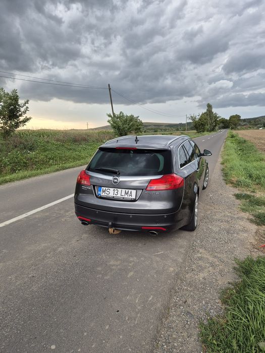 Opel insignia sport tourer