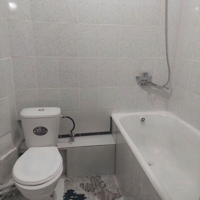 Andijon shaxar klara setkin 39 dom 4 etaj 1 xona 2 xona qilingan