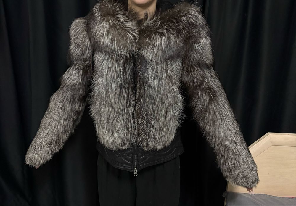 Продам оригинальную шубу  Sasha Fabiani