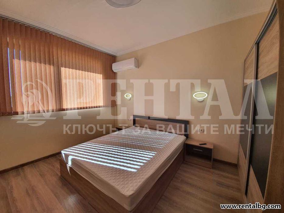 Дава се под наем Тристаен апартамент в Пловдив, Център - 120 кв.м за 663 € - Снимка #4