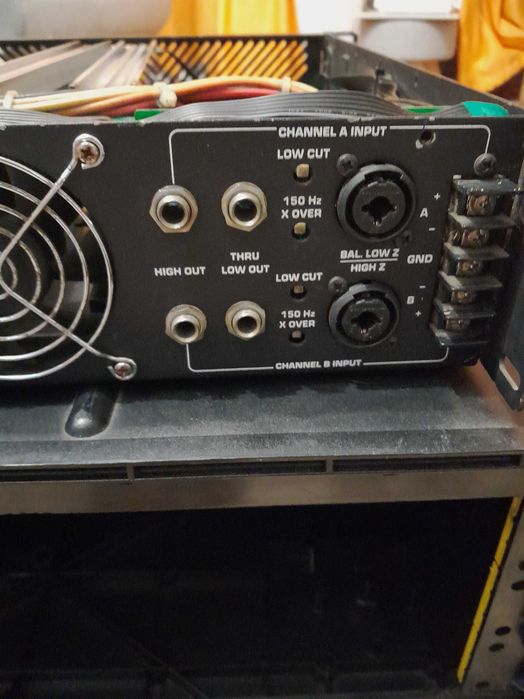 Amplificator crest CPX 2600