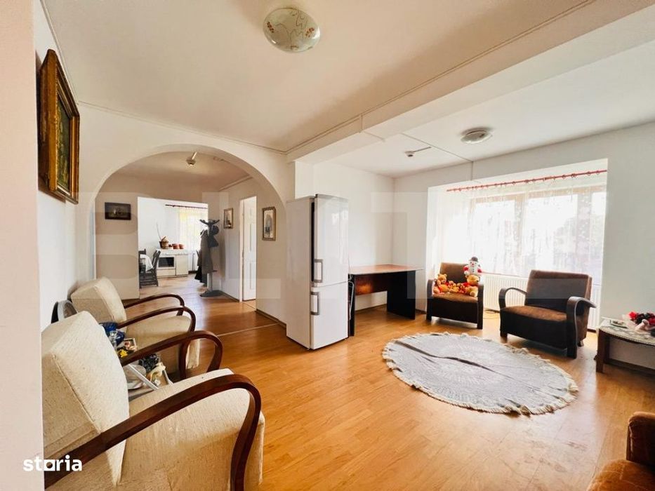 Proprietate cu 10 camere pentru investitie, teren 800 mp, Comuna Mociu
