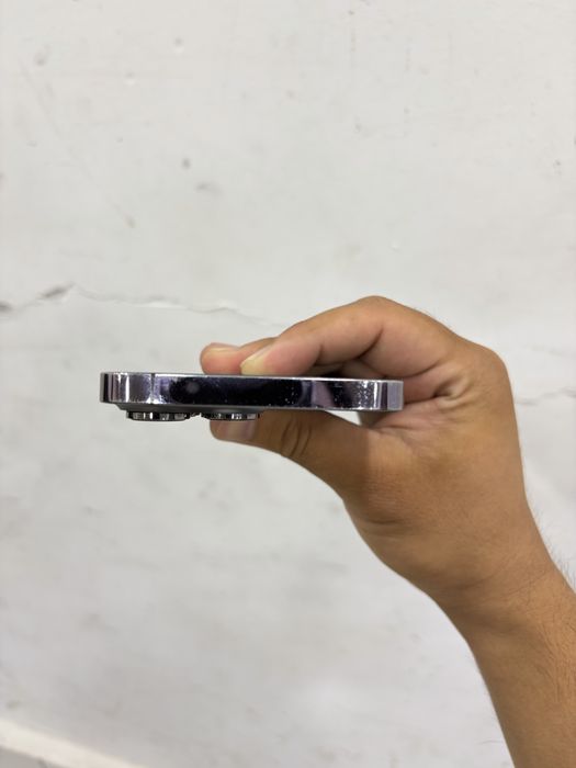 iPhone 14pro max  pul zaril 500$ kelishamiz
