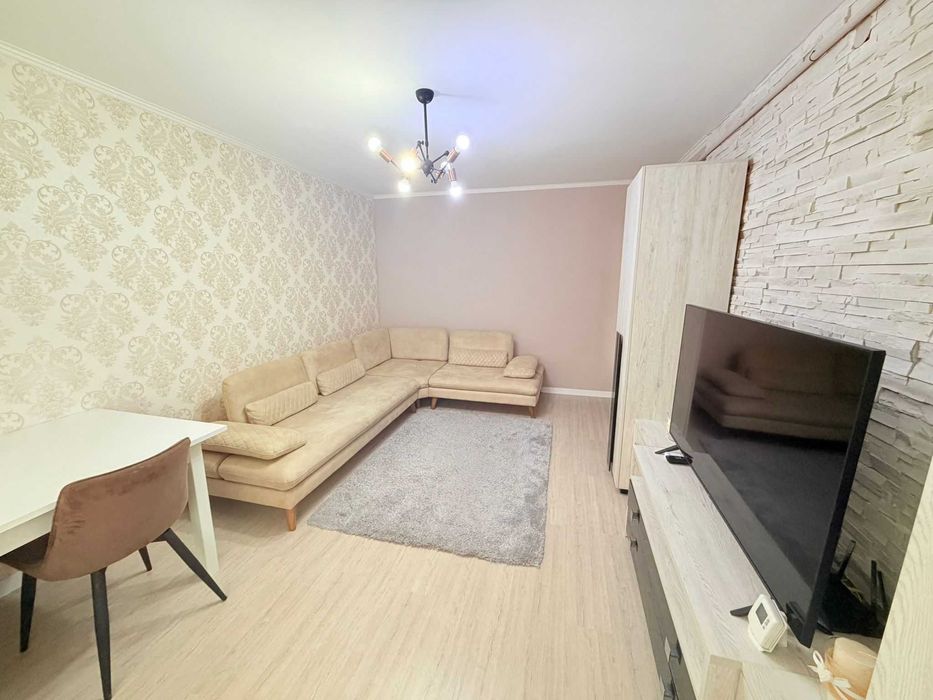 Apartament de inchiriat - 3 camere Rozelor