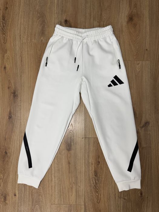 Pantaloni trening Adidas Z.N.E noi