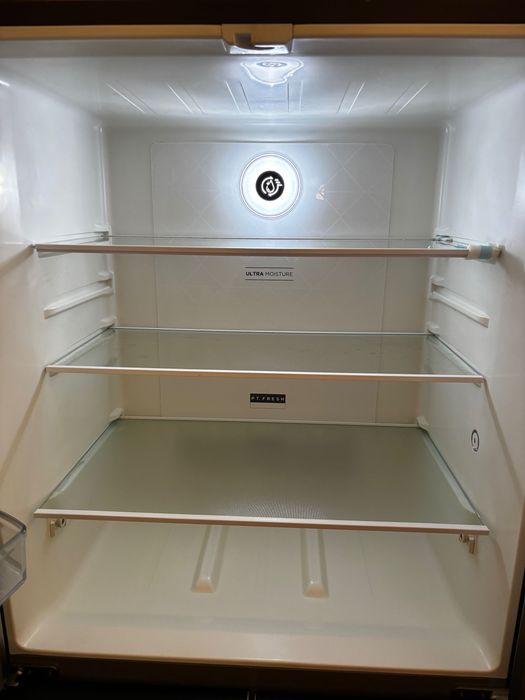 Продам новый холодильник side by side