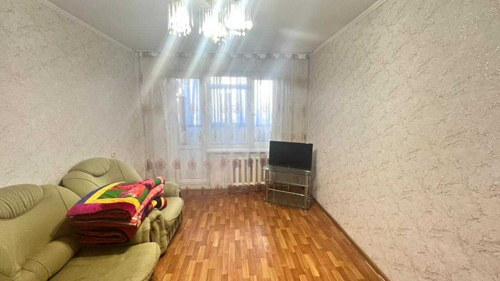 Продается двухкомнатная квартира на 11ом микрорайоне