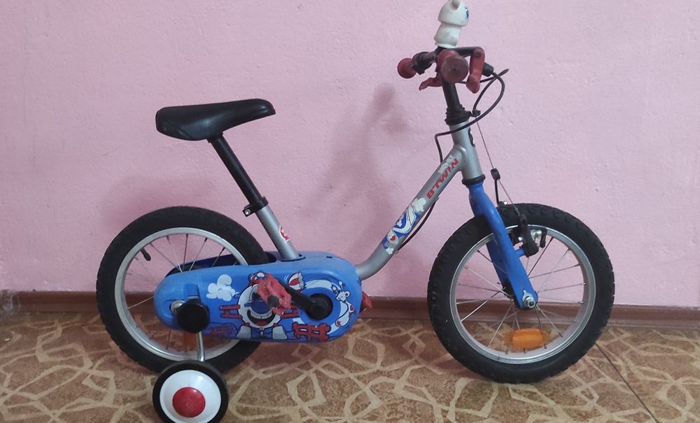 Детски велосипед B'TWIN+  Подарък тротинетка