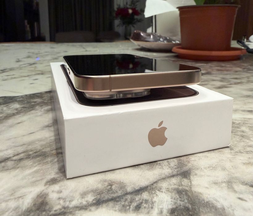 iPhone 16 Pro 256 GB Desert Titanium Impecabil