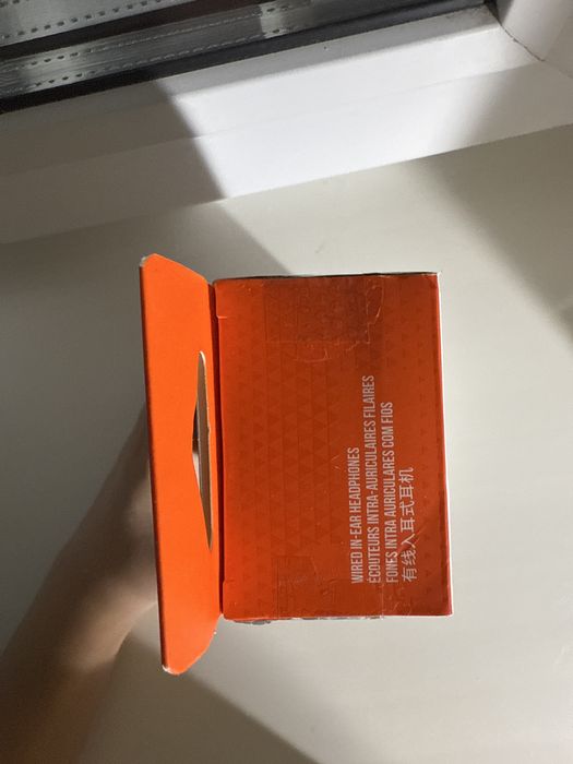 Наушники JBL TUNE 210