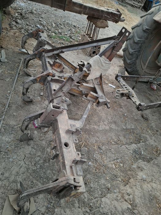 Traktor T 40 sotiladi