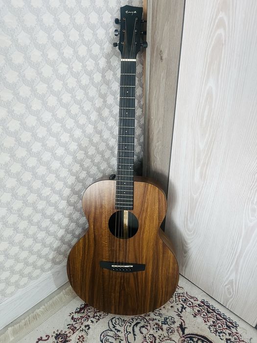 Продам гитару в отличном состоянии