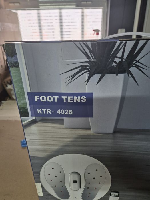 TENS ЕМS масажор за крака с дистанционно и отопление