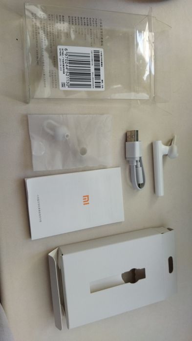 Bluetooth гарнитура Xiaomi Youth Edition