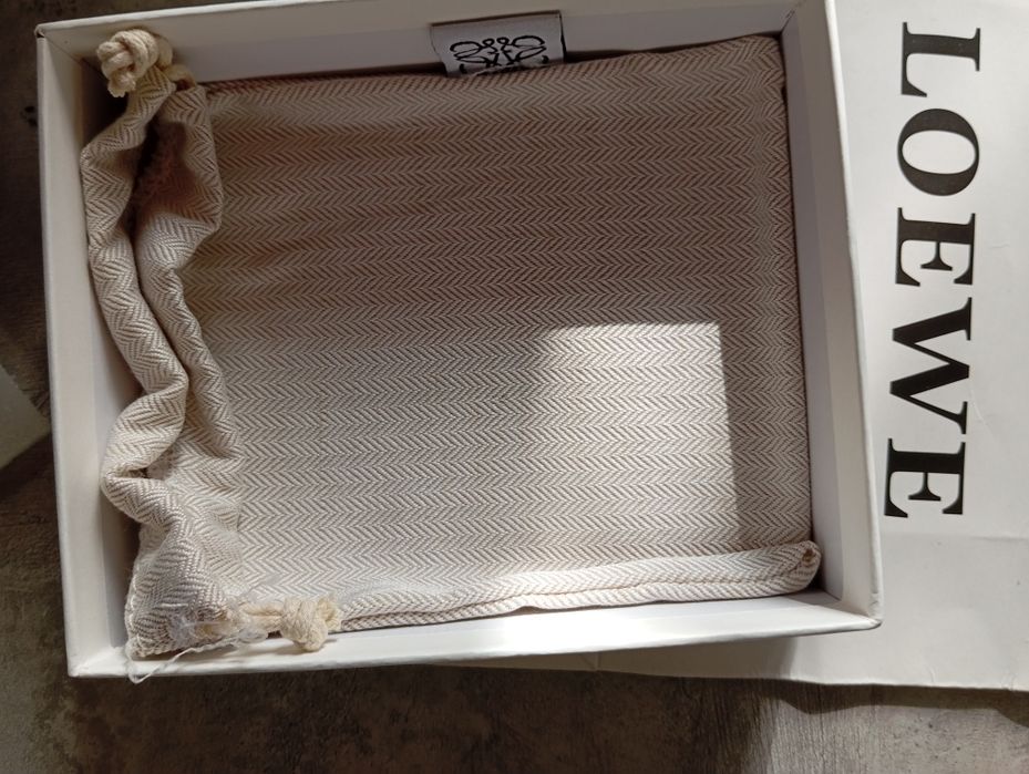 Кошелек женский LOEWE