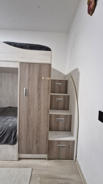 Mobilier dormitor pat suprapus