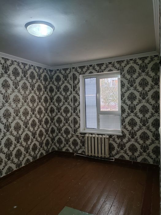 Uchquduqdan uy sotiladi