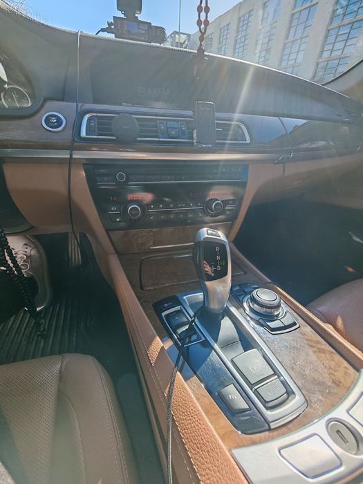 Vând Bmw 730,f02,2009