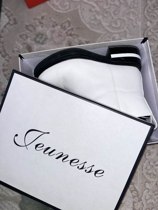 Продам зимний обувь Jeunesse