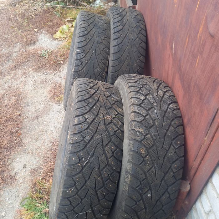 Продам зимние шины