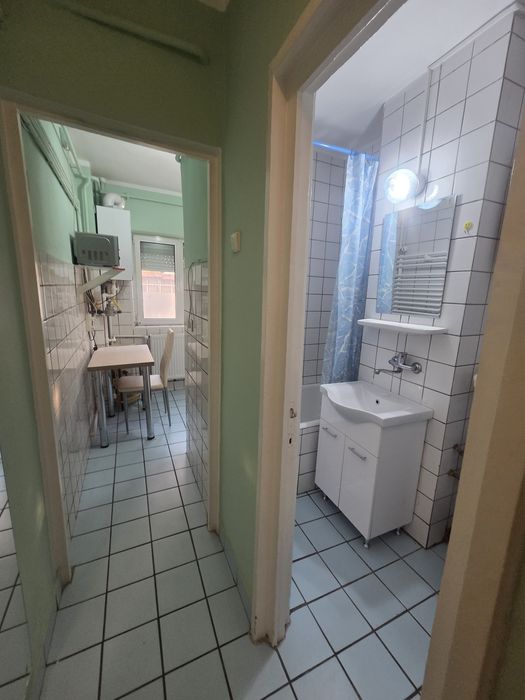 Închiriez garsoniera decomandata Craiova zona 1 Ma langa Facultatea  medicina