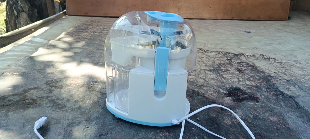 Продам соковыжималку
