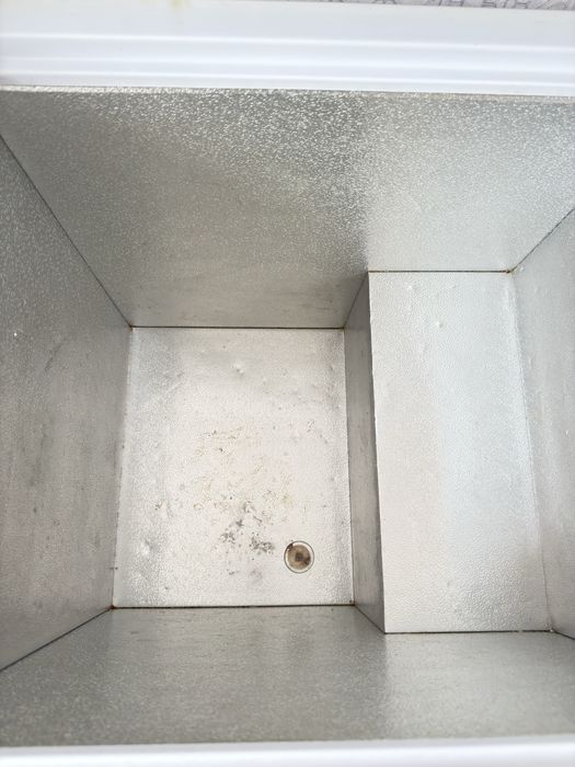 Продам морозильник Бирюса