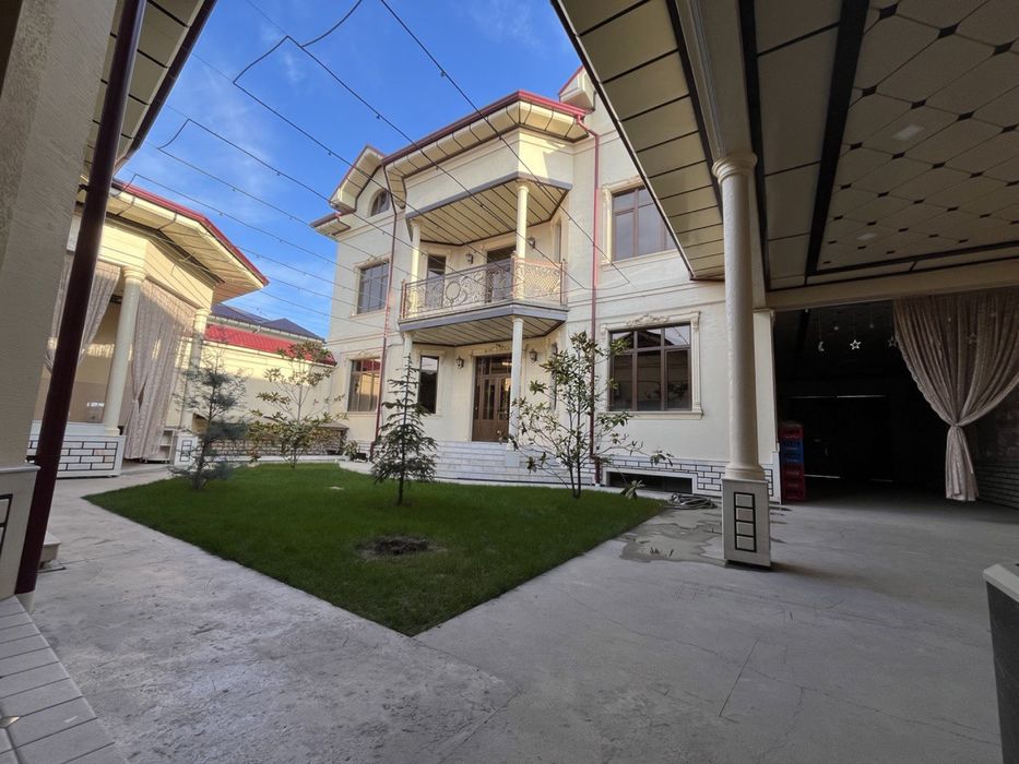 Katta xasanboy Hovli sotiladi