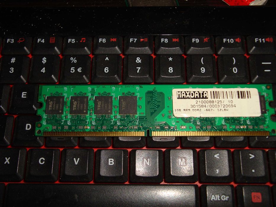 memorie ram ddr2 2gb ddr2 667 mhz maxdata 2x 1gb dual channel