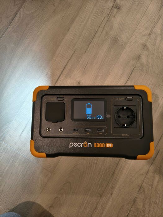 Baterie portabila / Statie energie portabila / generator solar curent / solar generator invertor ups 600w LiFePO4 288wh nou sigilat garantie