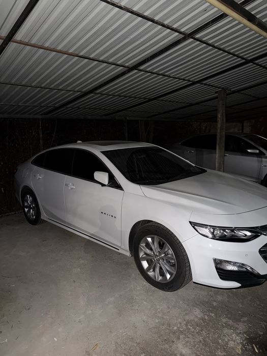 Продаю свою malibu 2