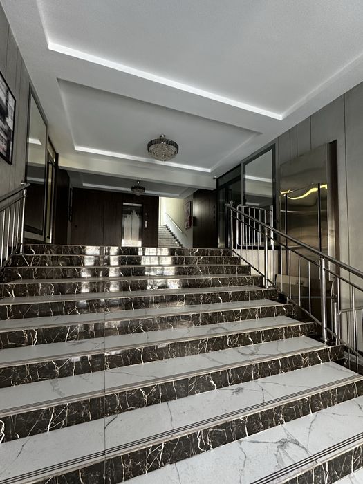 Продам двухкомнатную  квартиру