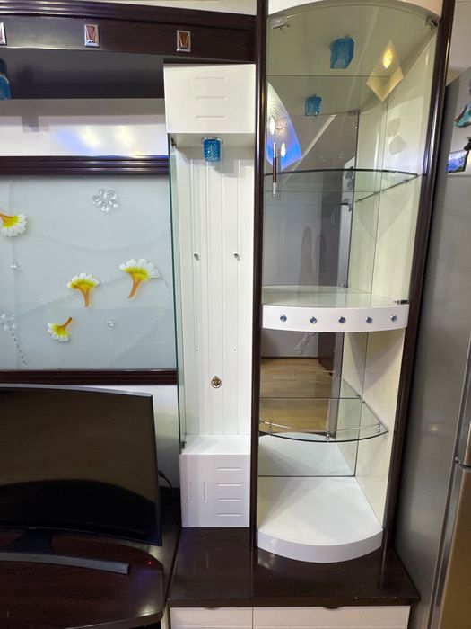 Стенка в гостинную. Самовывоз