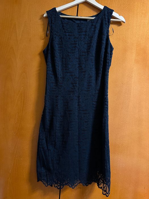 Черна рокля с дантела