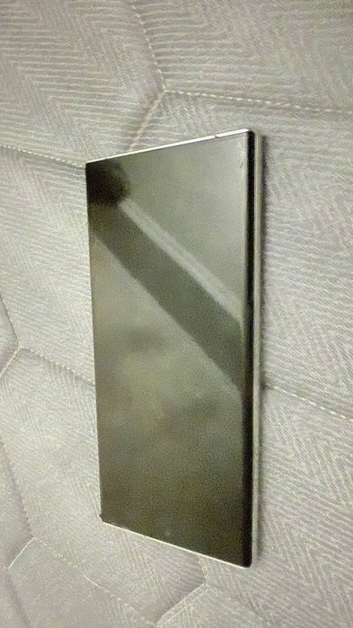 Samsung Galaxy S22 Ultra  12/256