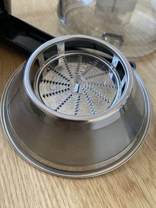 Storcator fructe si legume Phillips Viva Collection HR 1832/00