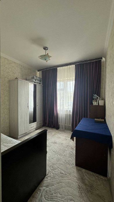 Sergeli-4 da 3 xonali kvartira sotiladi, 3/5/5. Ipoteka ham bor!