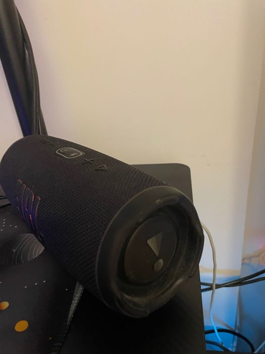 Тонколана jbl charge 5
