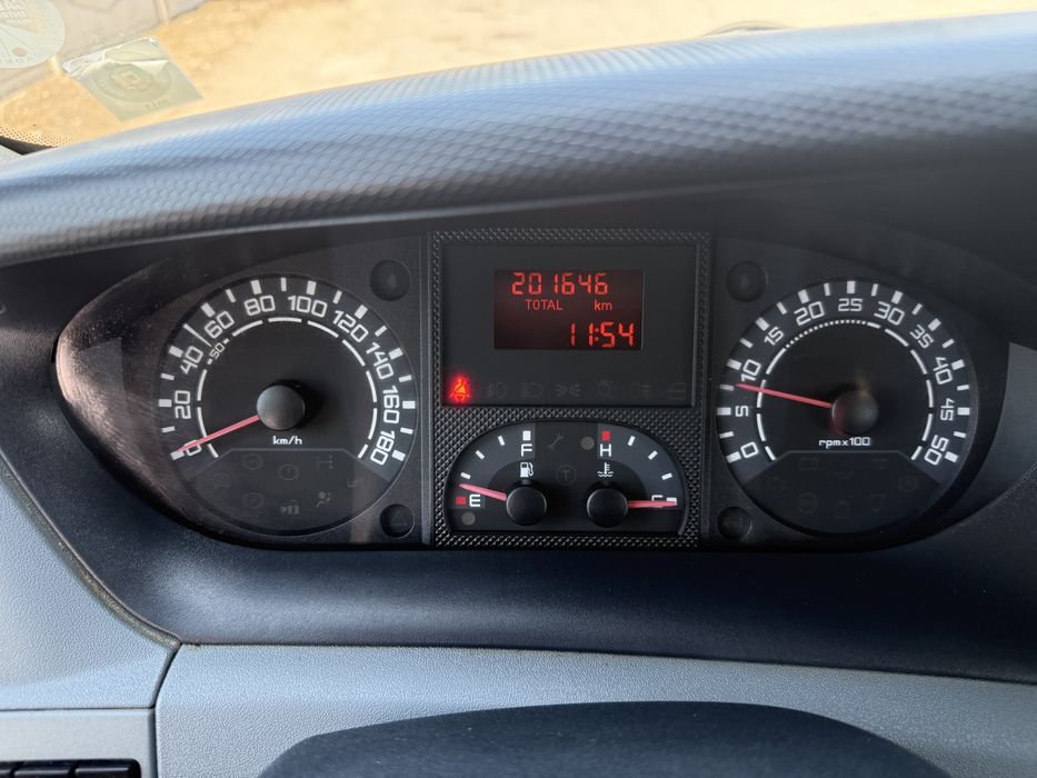 Vand Iveco Daily basculabil 3 parti 3,5 tone