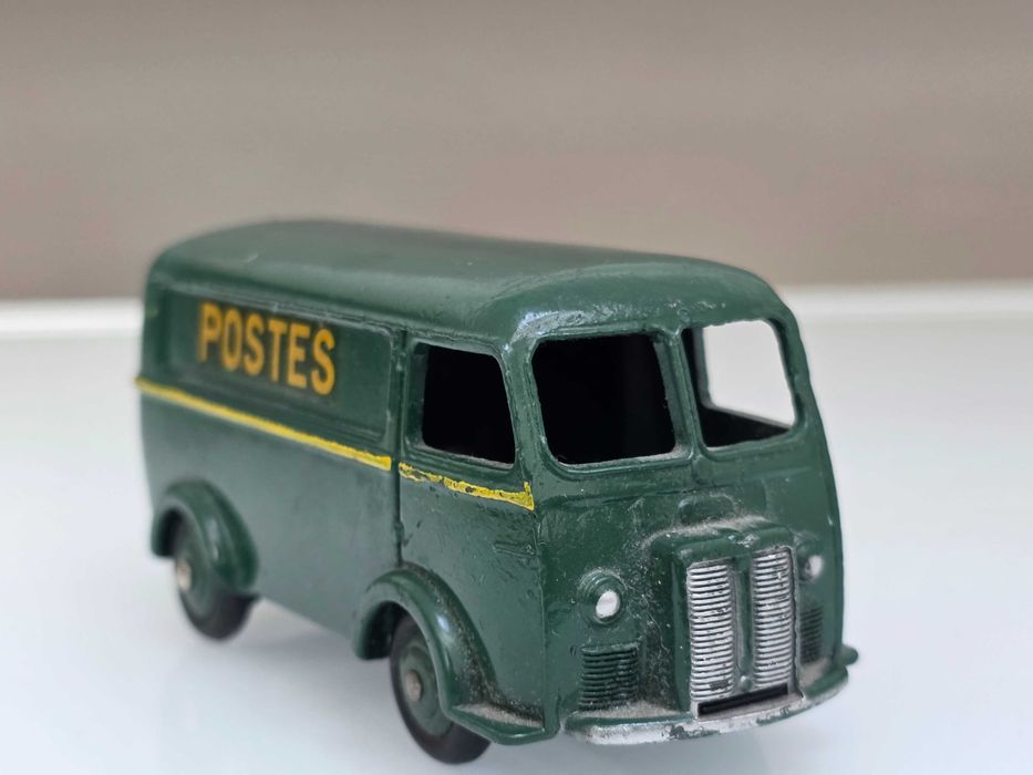 Macheta Auto 1/43 Dinky Toys Meccano France Peugeot D3A 25BV Postes