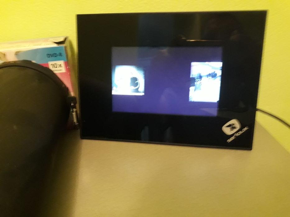 Rama tablou foto si video electronic serioux