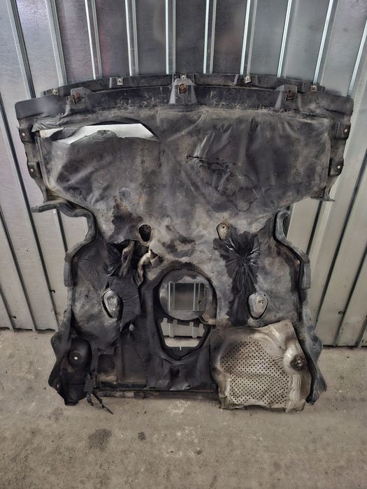 Scut motor Original BMW E81 E82 E87 pentru bara M