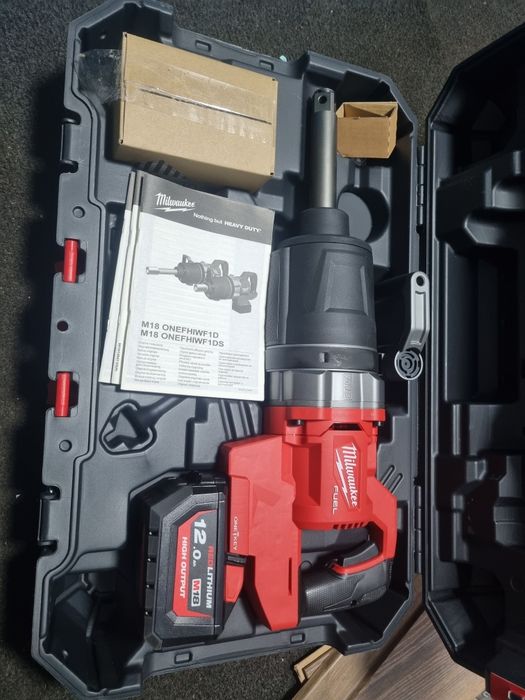 Pistol impact Milwakee