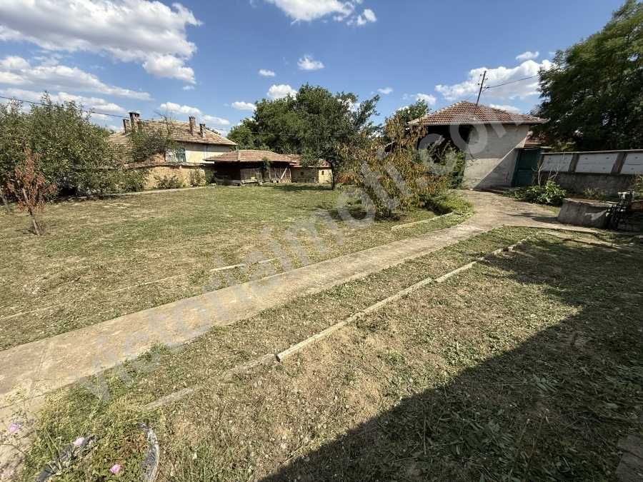 Продава се Къща в с. Ресен, Област Велико Търново - 112 кв.м за 1009 €/кв.м - Снимка #3