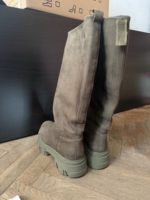 Cizme din piele intoarsa naturala