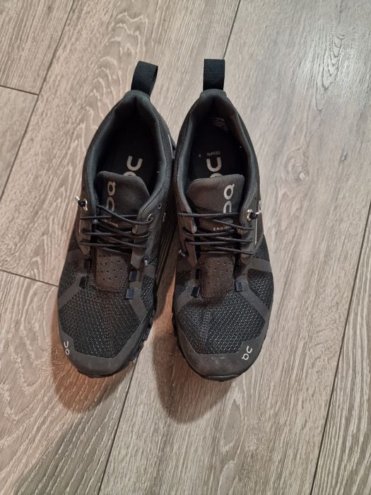 Încălțăminte sport ON pentru femei, marimea 38