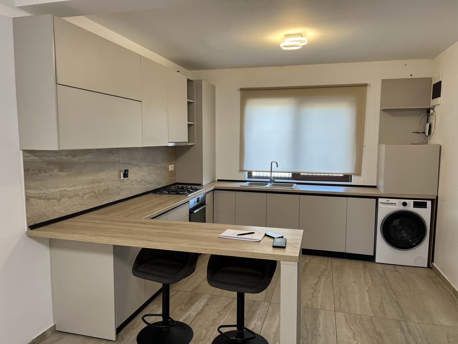 Proprietar Inchiriez jumatate de duplex cu etaj mosnita noua-urseni